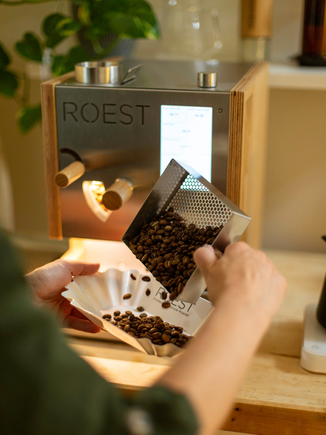 ROEST L100 Plus Coffee Roaster (120V) (w/ Pelican Case)